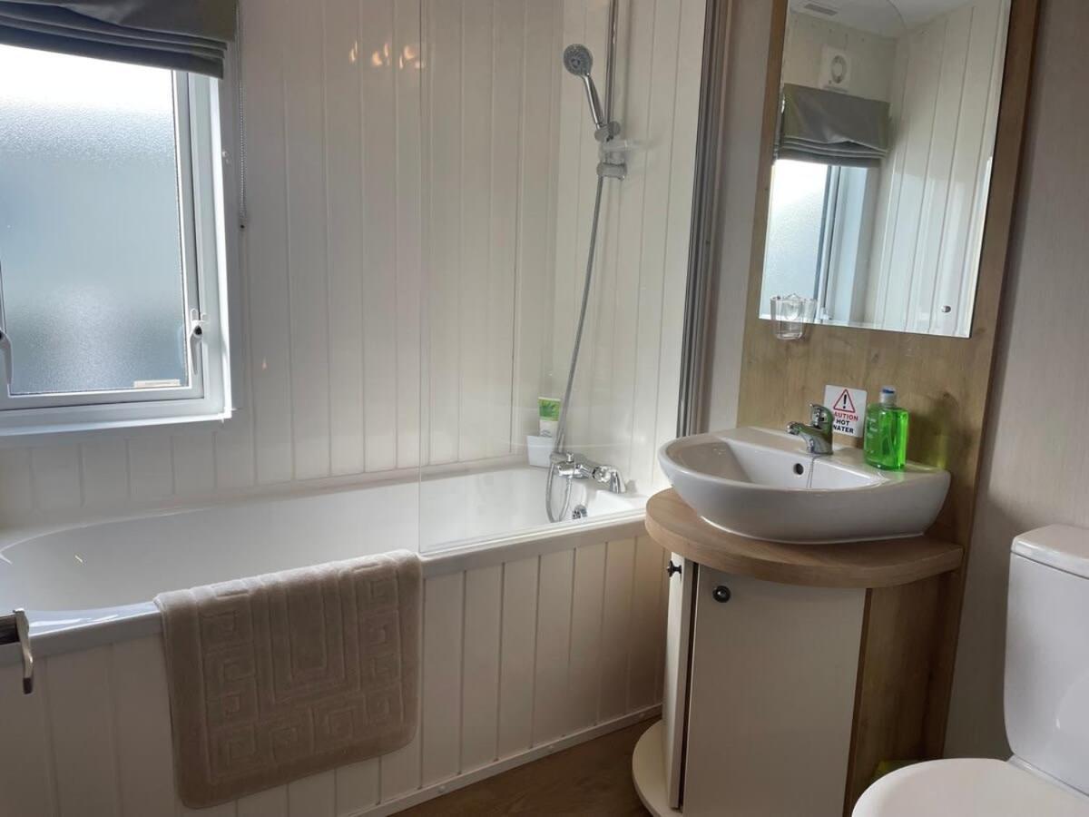 42 Woodland Walk Pevensey Bay Holiday Park Sleeps 6 Exterior photo